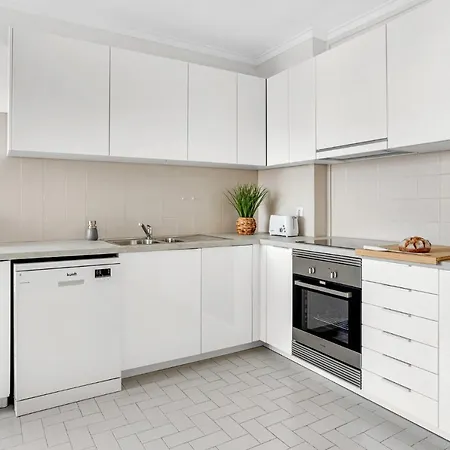 Wonderful Shared In Alfornelos - Near Metro! * Lissabon