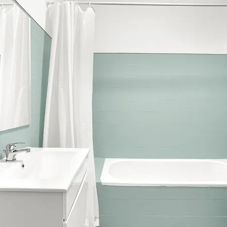 Wonderful Shared In Alfornelos - Near Metro!